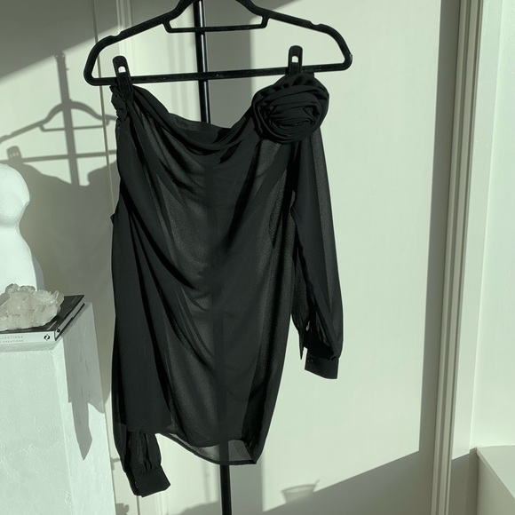NWT Black Sheer Off the Shoulder Top - Picture 2 of 5
